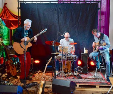 Michael Gustorff with Bernard Brogue Band